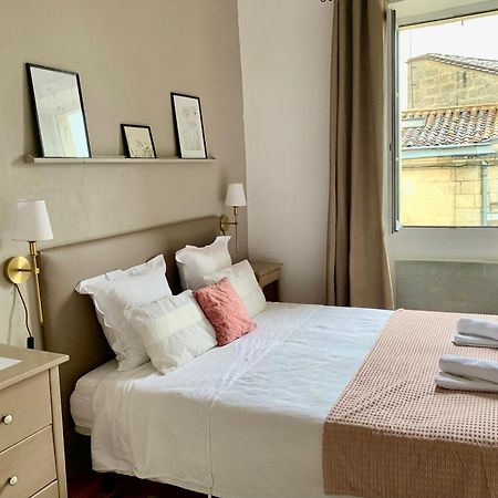 La Maison Du Bourg B&B Puisseguin Eksteriør bilde